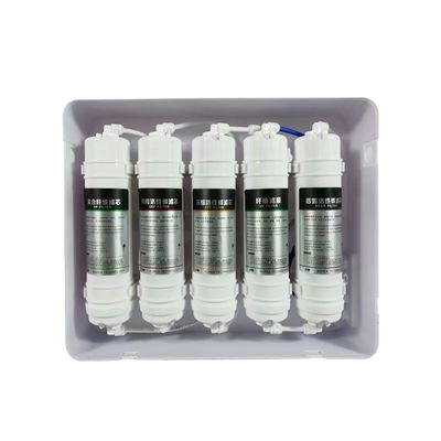 Trinkwasserreiniger mit Umkehrosmose 6 Stufen Weißer RO-Wasserfilter Kapazität 75 GPD