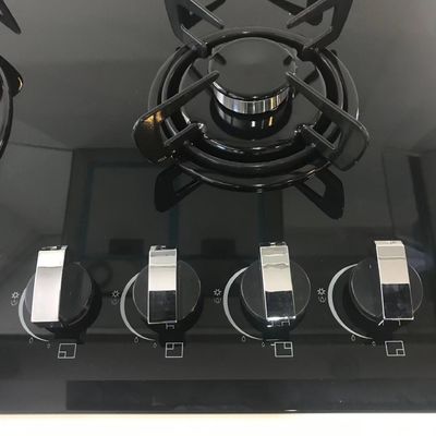 Eingebaute 60 cm große Gaskoche mit gehärtetem Glas und 4 Brennern