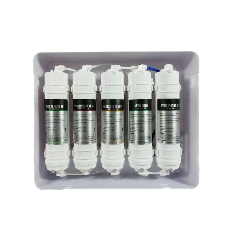 Trinkwasserreiniger mit Umkehrosmose 6 Stufen Weißer RO-Wasserfilter Kapazität 75 GPD
